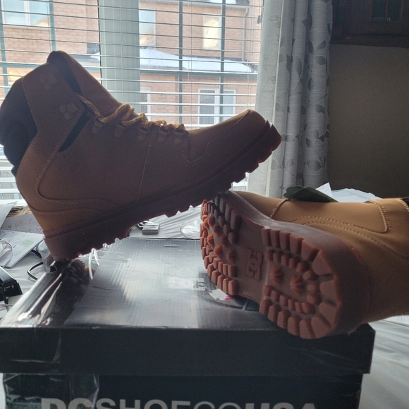 Man's DC Boots - Picture 7 of 9